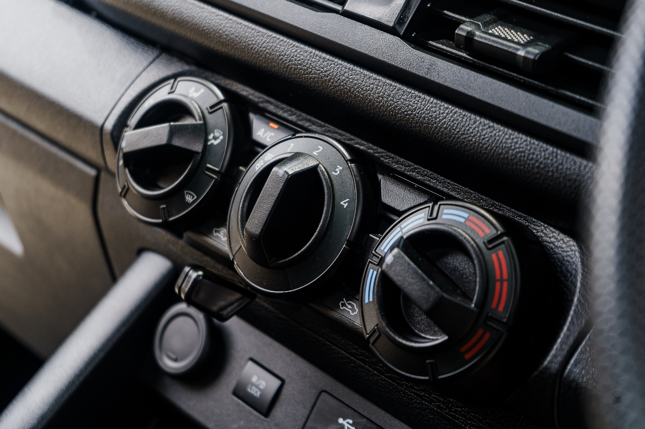 รถยนต์มือสอง นอบ ออโต้คาร์ รถยนต์มือสอง นอบ ออโต้คาร์