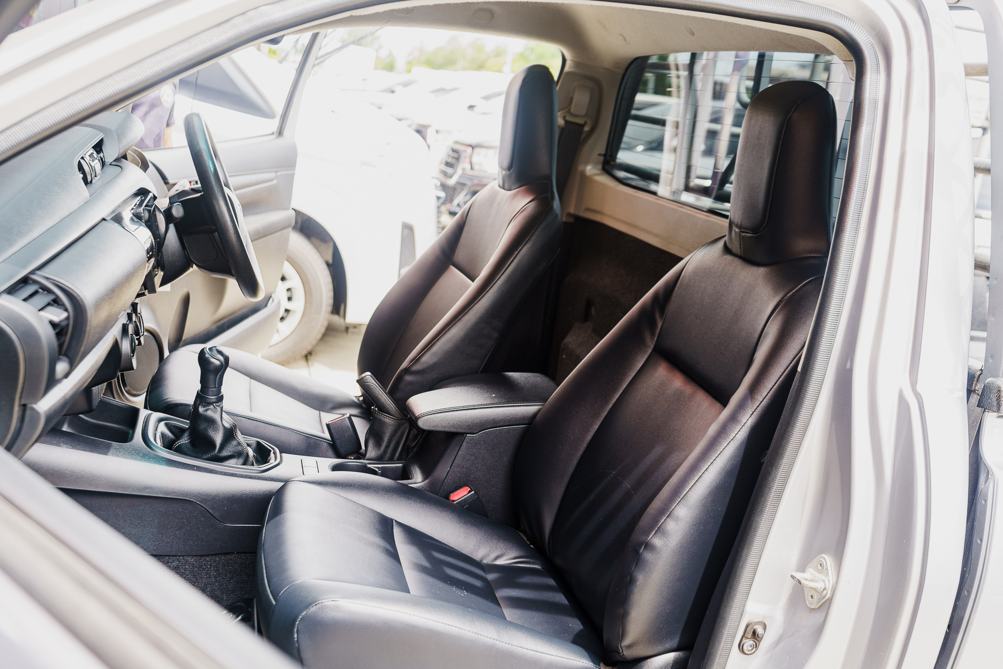 รถยนต์มือสอง นอบ ออโต้คาร์ รถยนต์มือสอง นอบ ออโต้คาร์