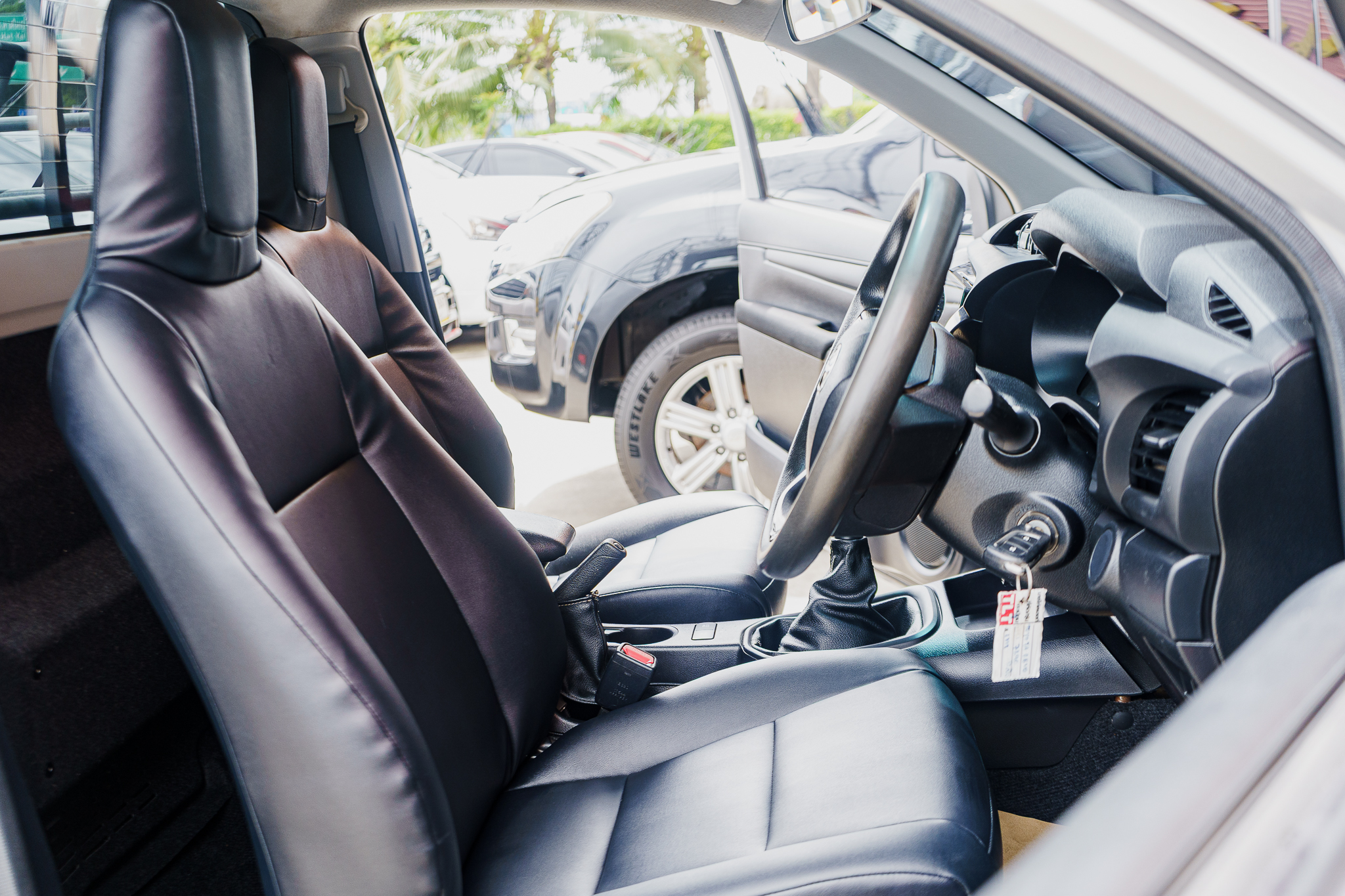 รถยนต์มือสอง นอบ ออโต้คาร์ รถยนต์มือสอง นอบ ออโต้คาร์