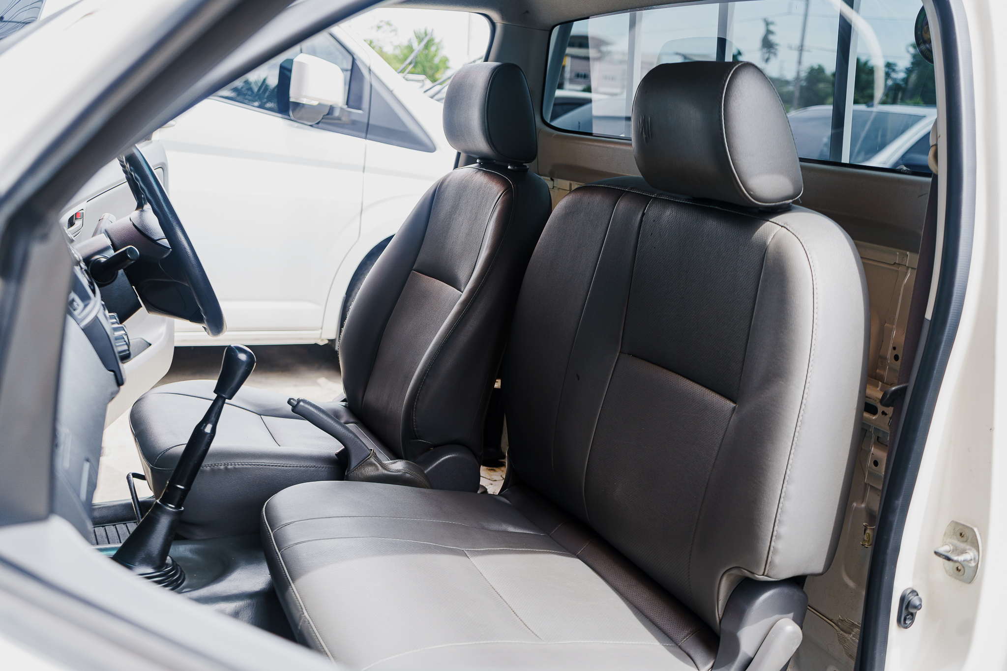 รถยนต์มือสอง นอบ ออโต้คาร์ รถยนต์มือสอง นอบ ออโต้คาร์