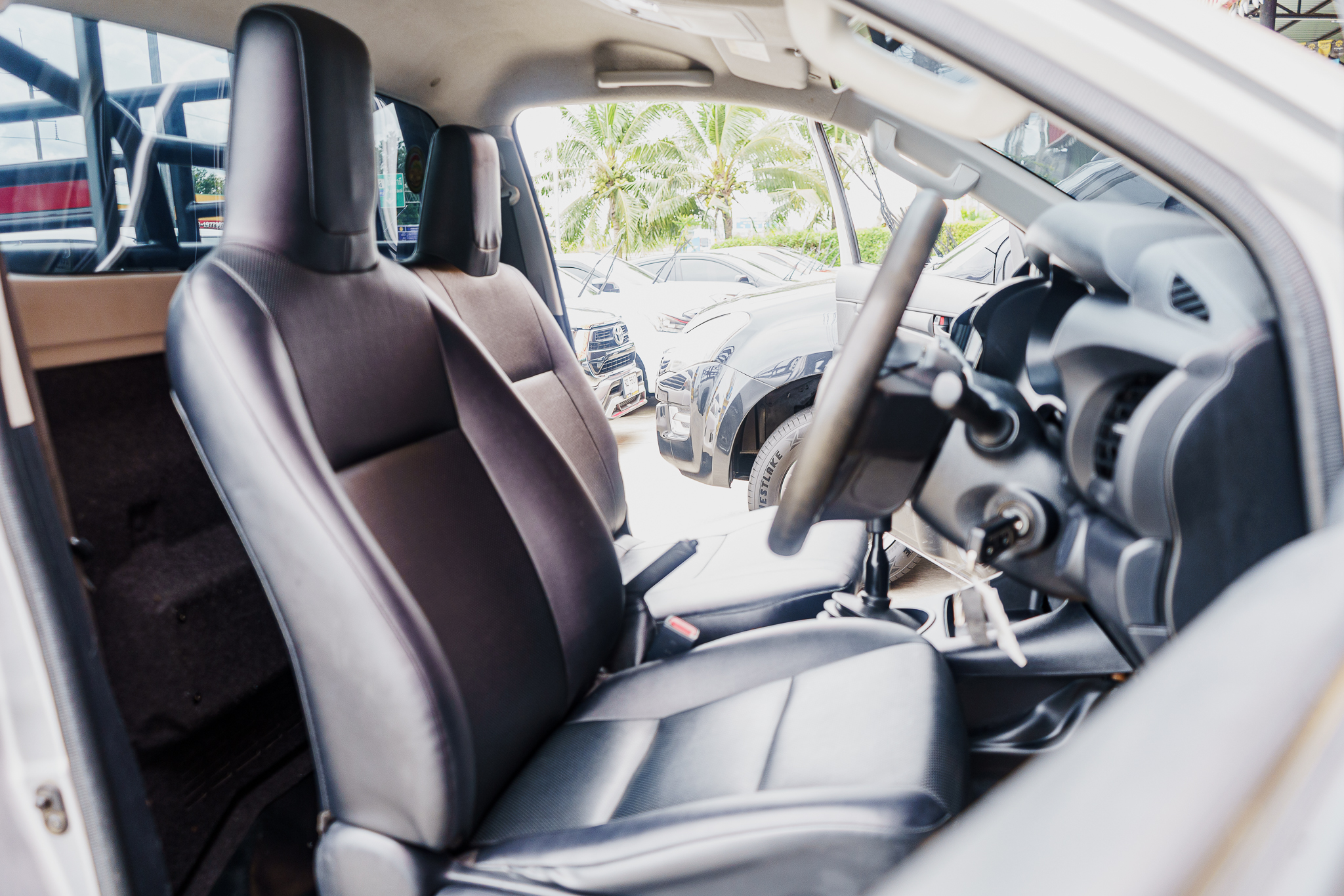 รถยนต์มือสอง นอบ ออโต้คาร์ รถยนต์มือสอง นอบ ออโต้คาร์