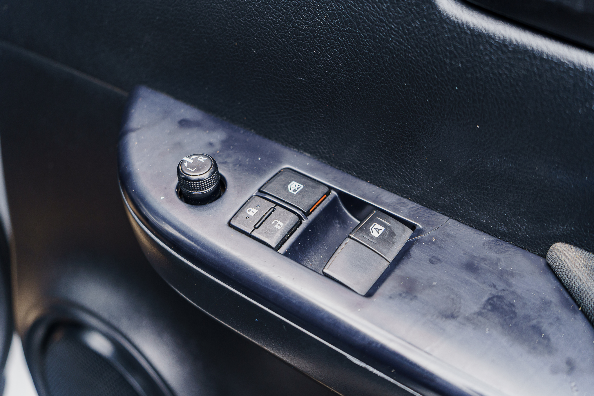 รถยนต์มือสอง นอบ ออโต้คาร์ รถยนต์มือสอง นอบ ออโต้คาร์